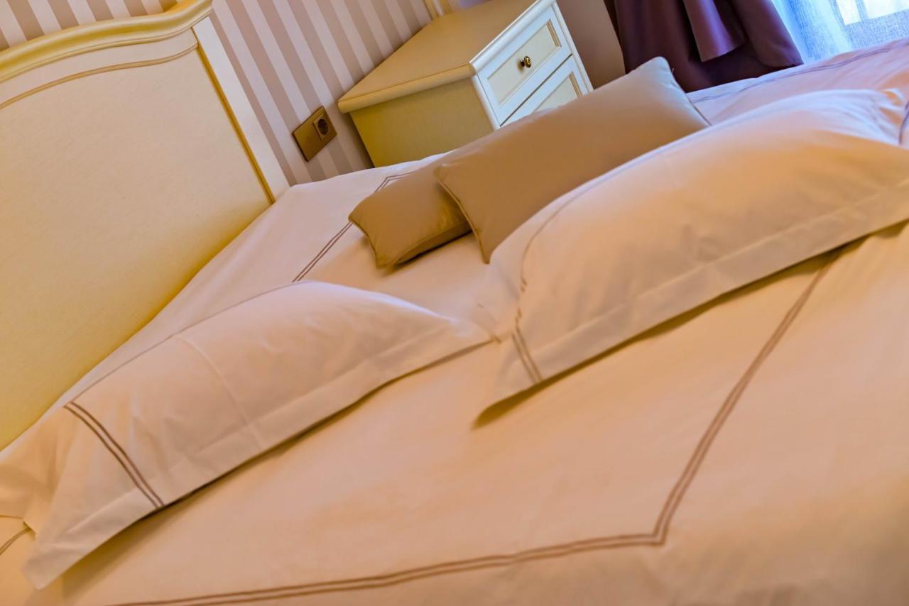 Casa Mora Hotel Deva Luaran gambar