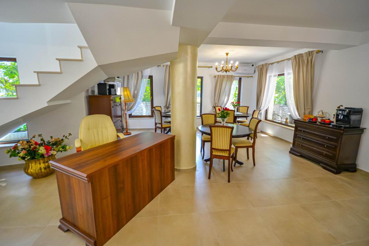 Casa Mora Hotel Deva Luaran gambar
